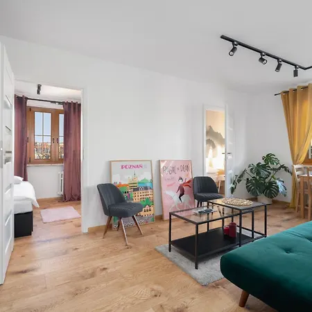 Comfortable Two-bedroom By Renters アパート ポズナン
