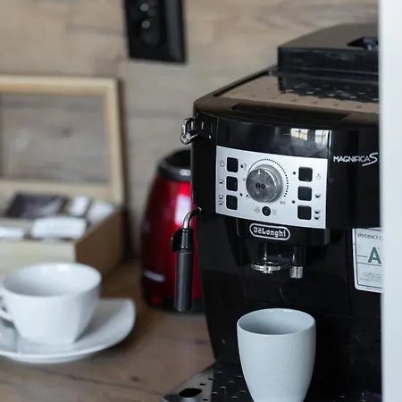 Comfortable Two-bedroom By Renters Διαμέρισμα *